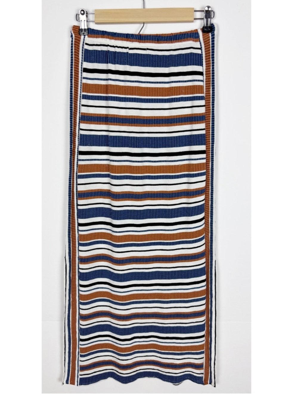 Max Studio Striped Knit Maxi Skirt Size XS Side Slits Boho - Picture 2 of 6